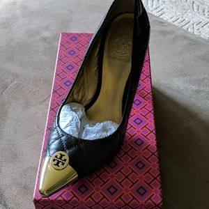 Spring Cleaning! Beautiful Tory Burch Heels!